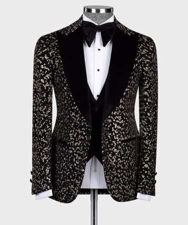 Velvet Lapeled Bronze Detailed Tuxedo